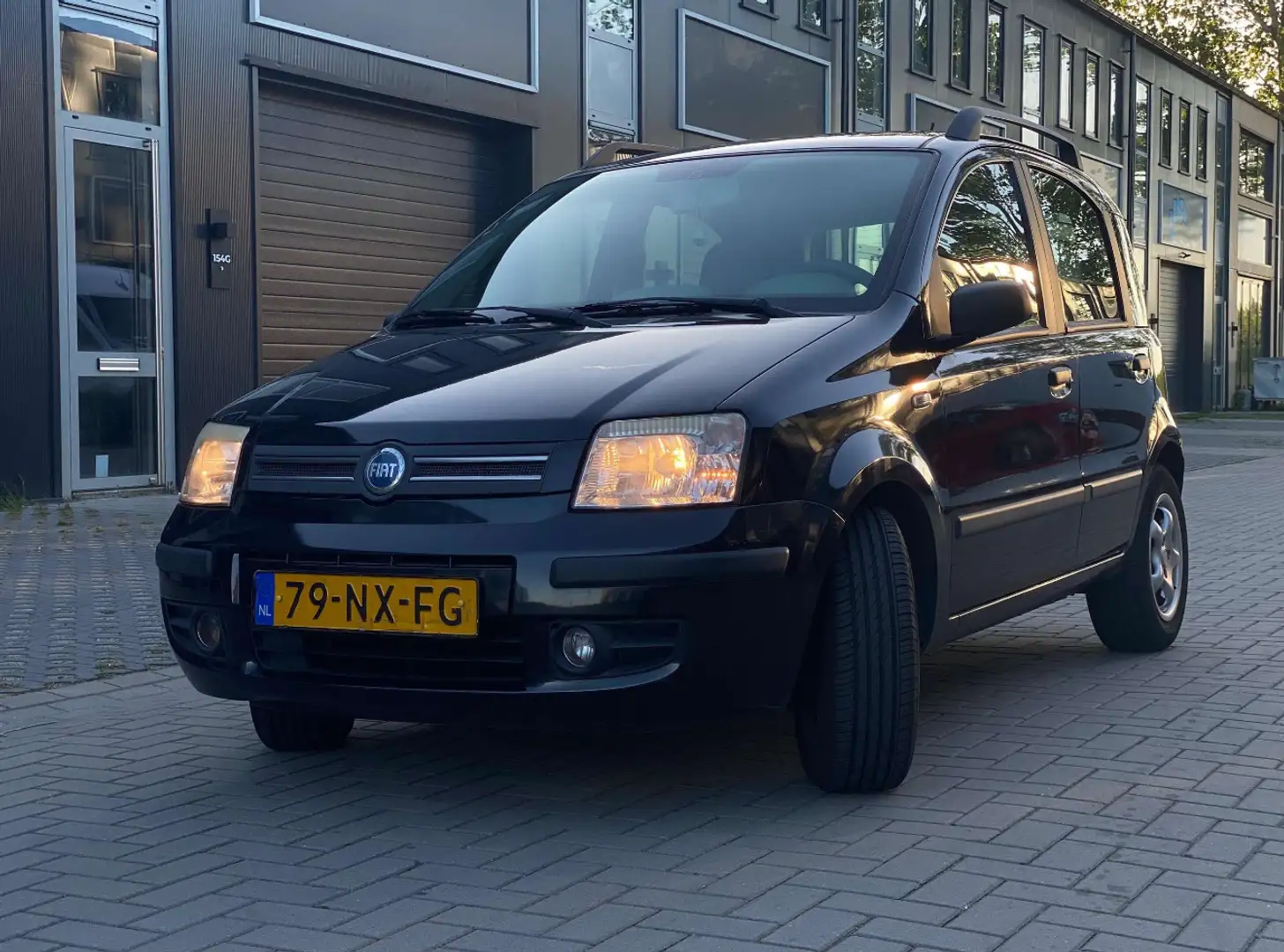Fiat Panda 1.2 Dynamic Zwart - 1