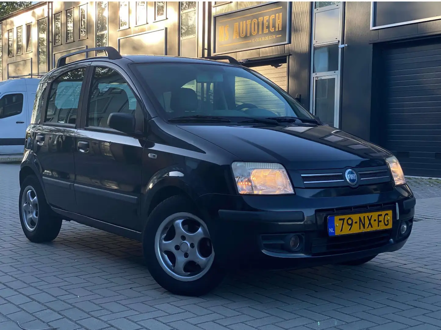 Fiat Panda 1.2 Dynamic Zwart - 2