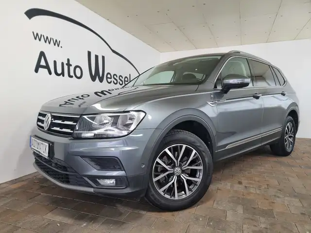 Volkswagen Tiguan Allspace DSG ACC AHK Kamera Pano Leder