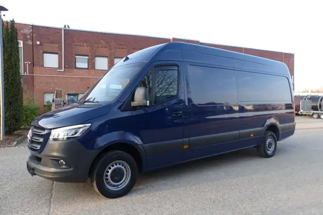 Mercedes-Benz Sprinter 319 Maxi V6*ASS*ACC*360°StHz*Klima*LED*