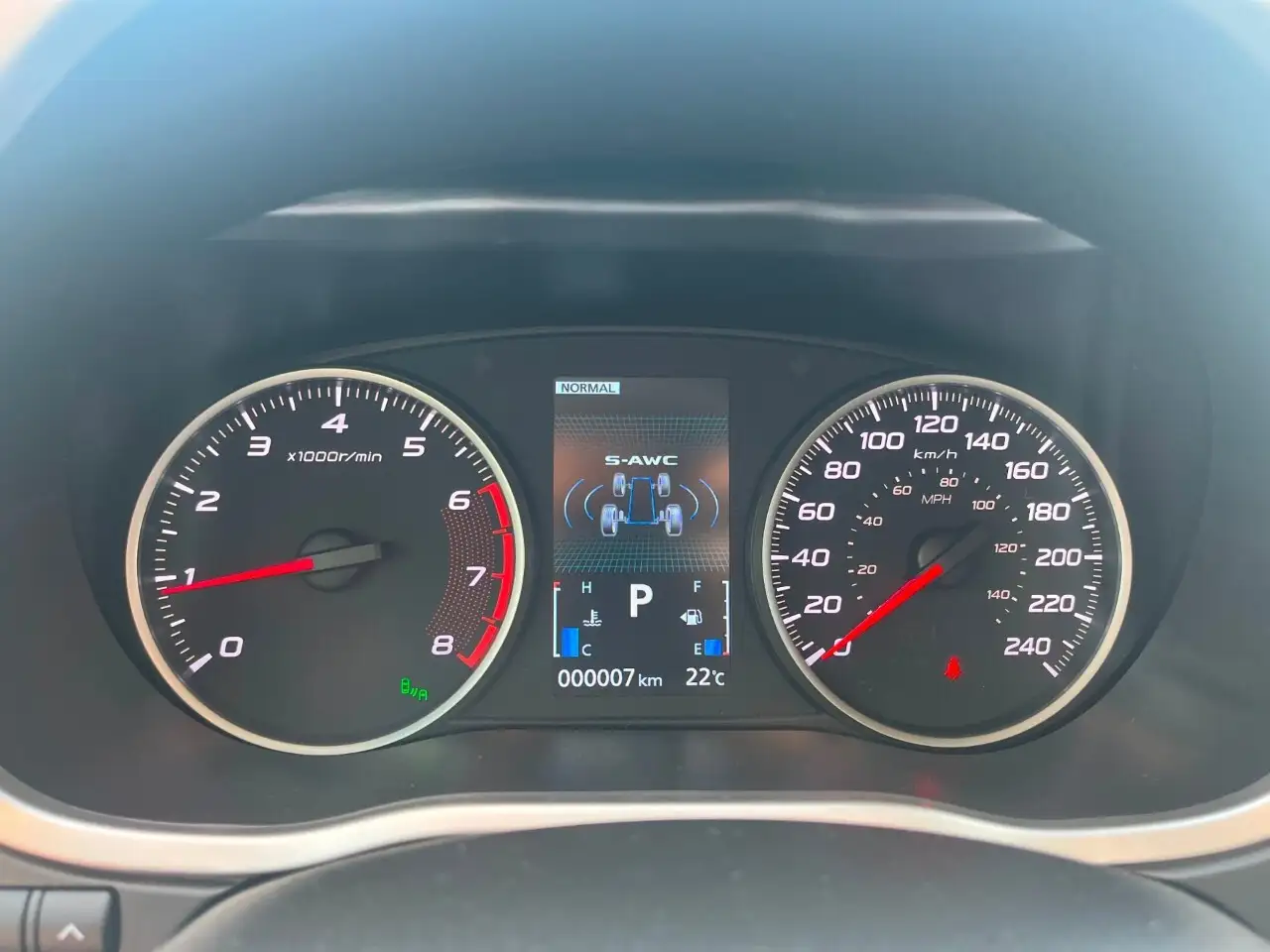 Mitsubishi Eclipse Cross снимка Mitsubishi Eclipse Cross