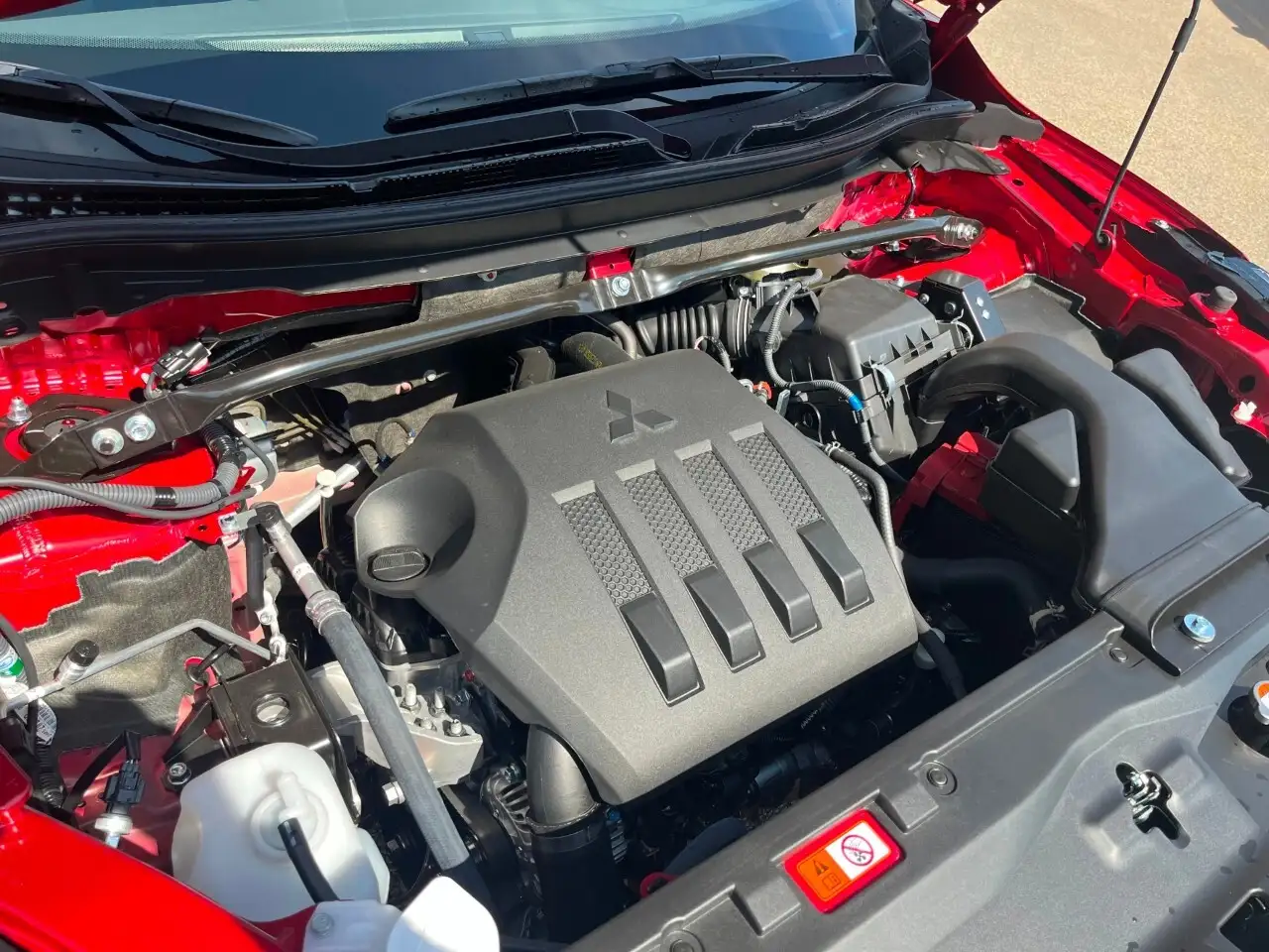 Mitsubishi Eclipse Cross снимка Mitsubishi Eclipse Cross