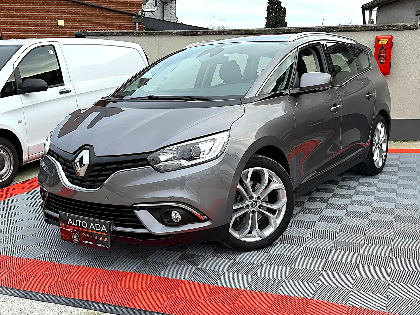 Renault Grand Scenic 1.5 dCi 7 Places 81Kw Euro 6d-78.000 KM-AIRCO-GPS- Gris - 2
