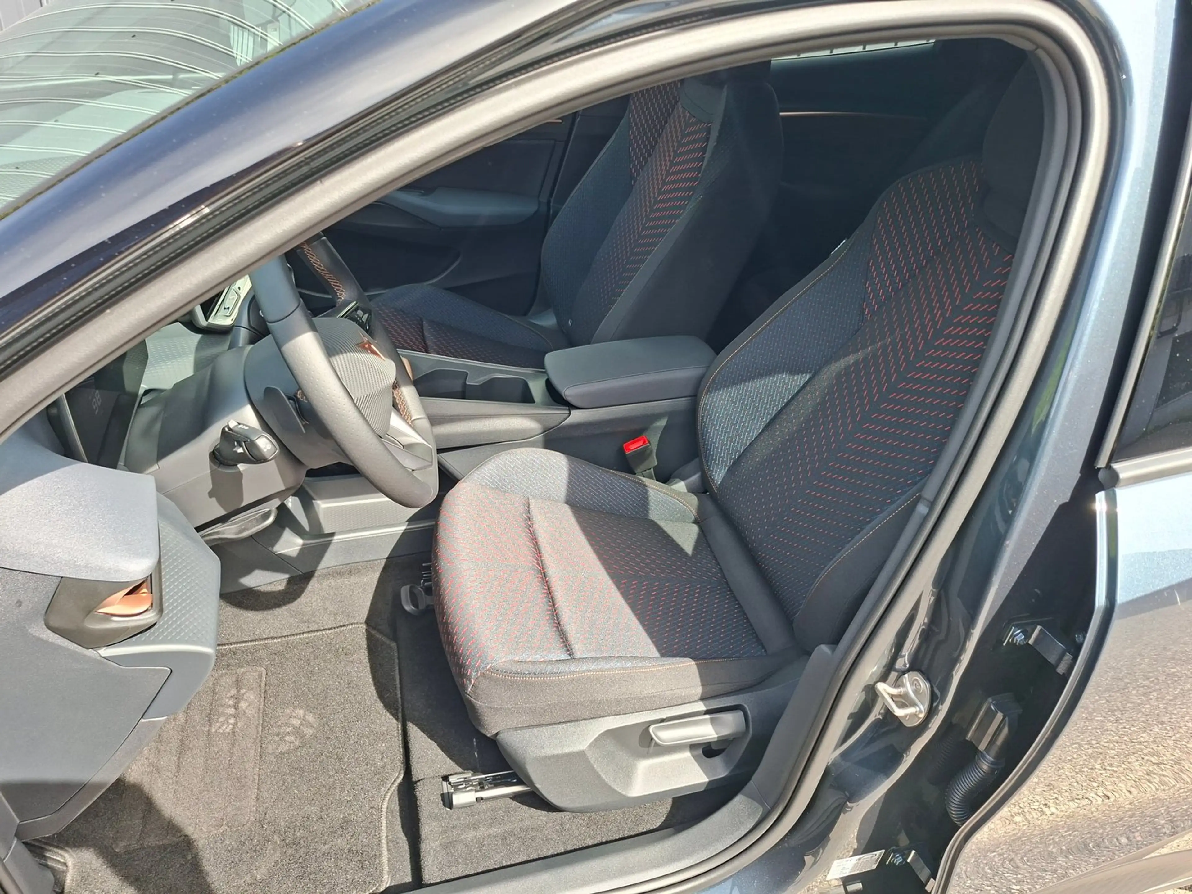 CUPRA Raval ENDURANCE 52/55 155kW/211 PS — photo 3