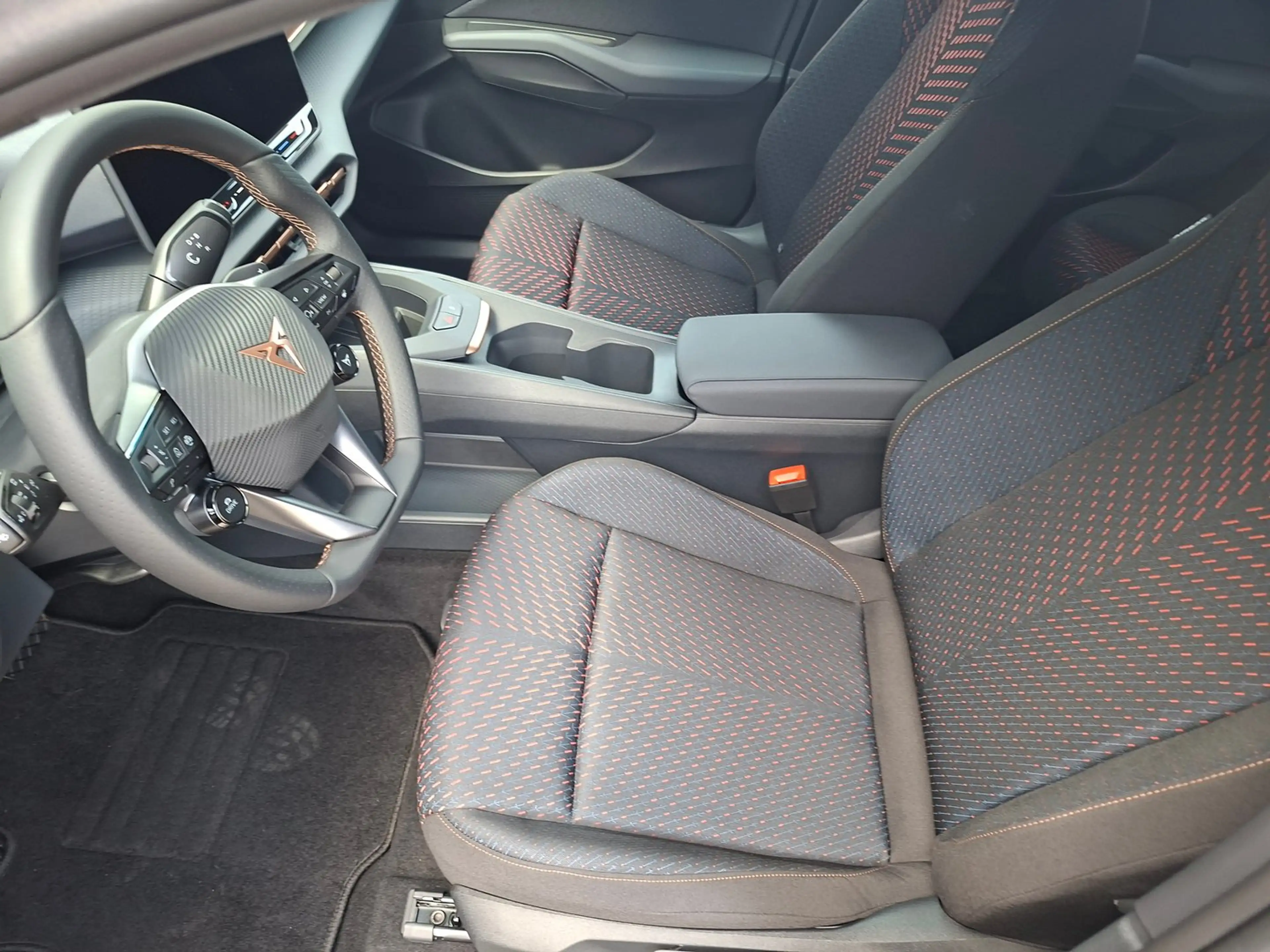 CUPRA Raval ENDURANCE 52/55 155kW/211 PS — photo 12