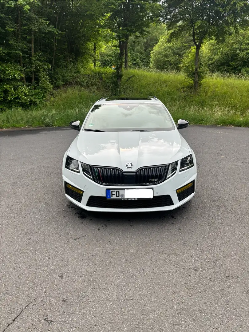 Skoda Octavia Combi 2.0 TSI RS - 2