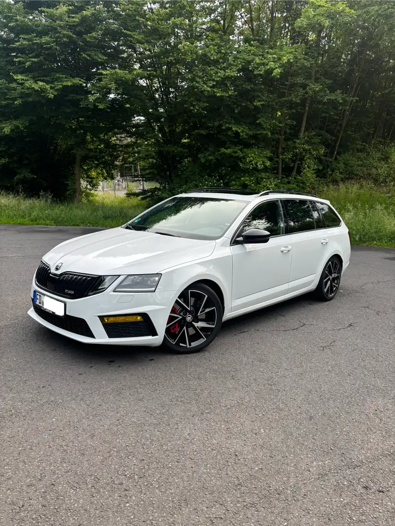 Skoda Octavia Combi 2.0 TSI RS - 1
