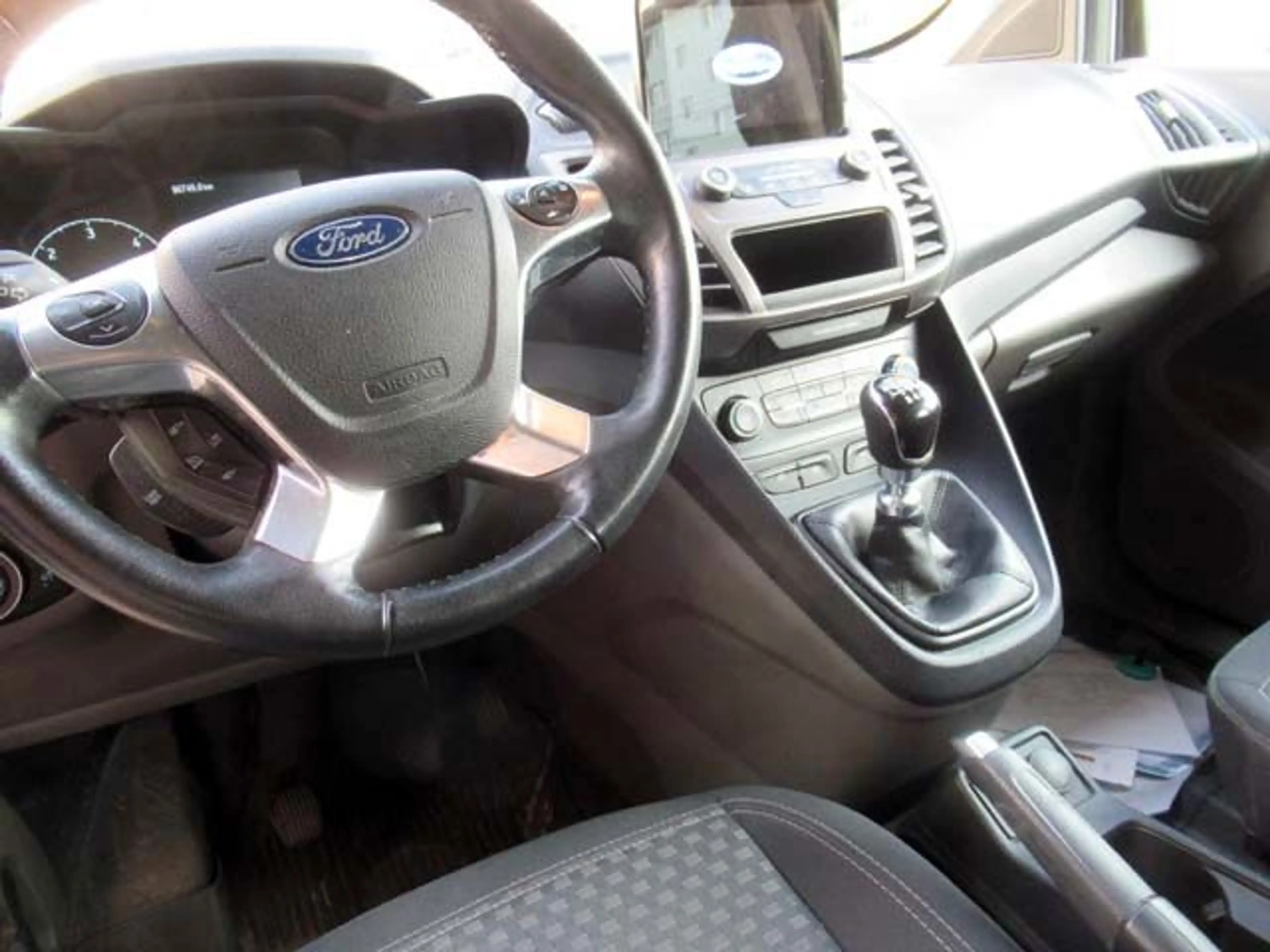 Ford Transit Connect L2 D 5Sitzer T Navi/AHK/Klima/RF — photo 6