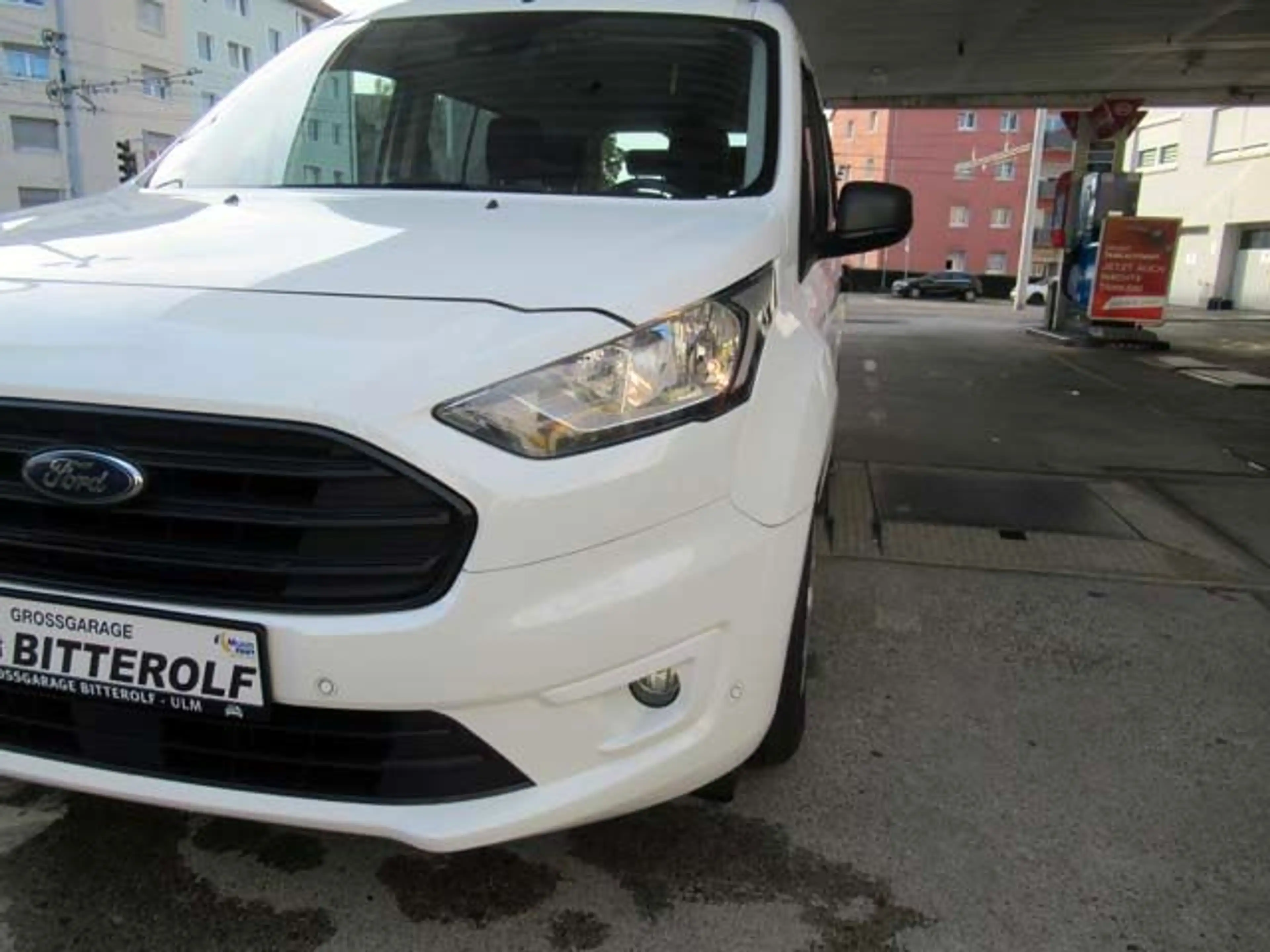 Ford Transit Connect L2 D 5Sitzer T Navi/AHK/Klima/RF — photo 9