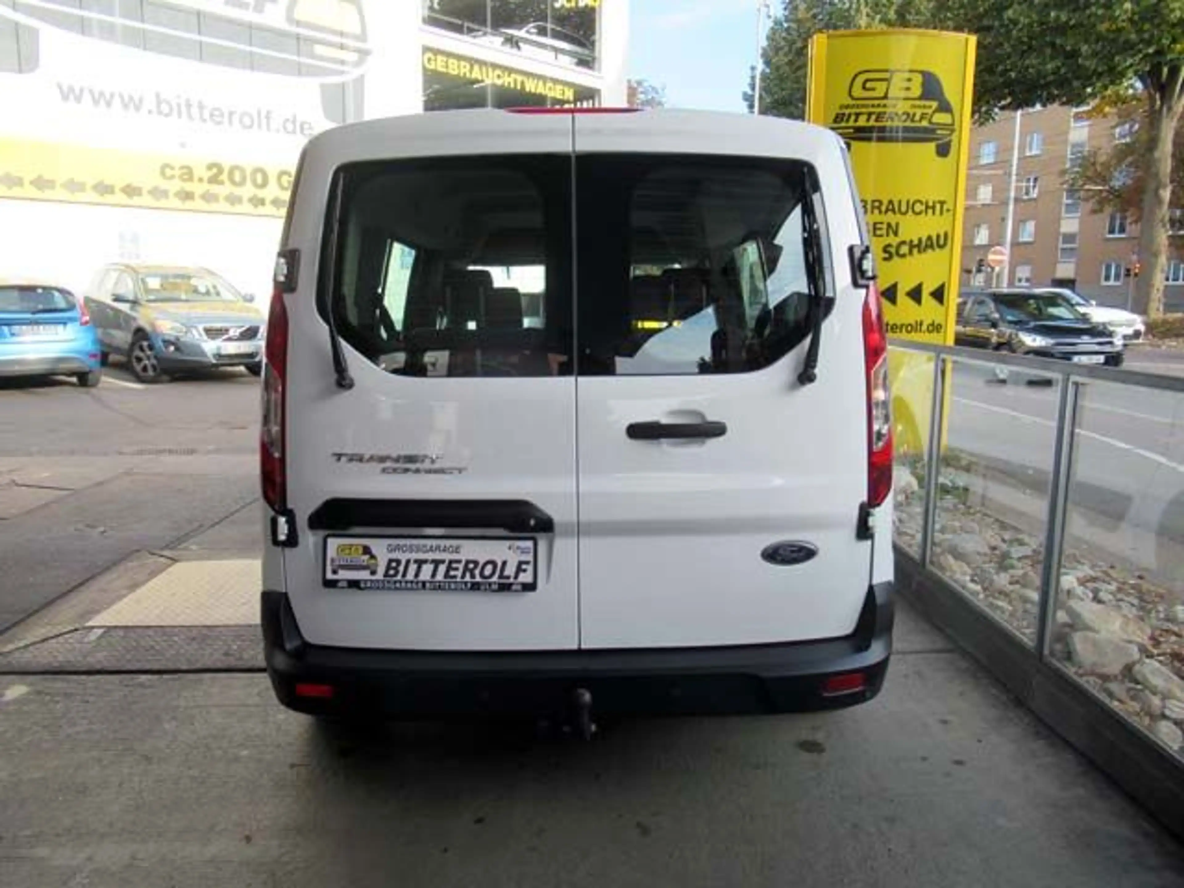 Ford Transit Connect L2 D 5Sitzer T Navi/AHK/Klima/RF — photo 12