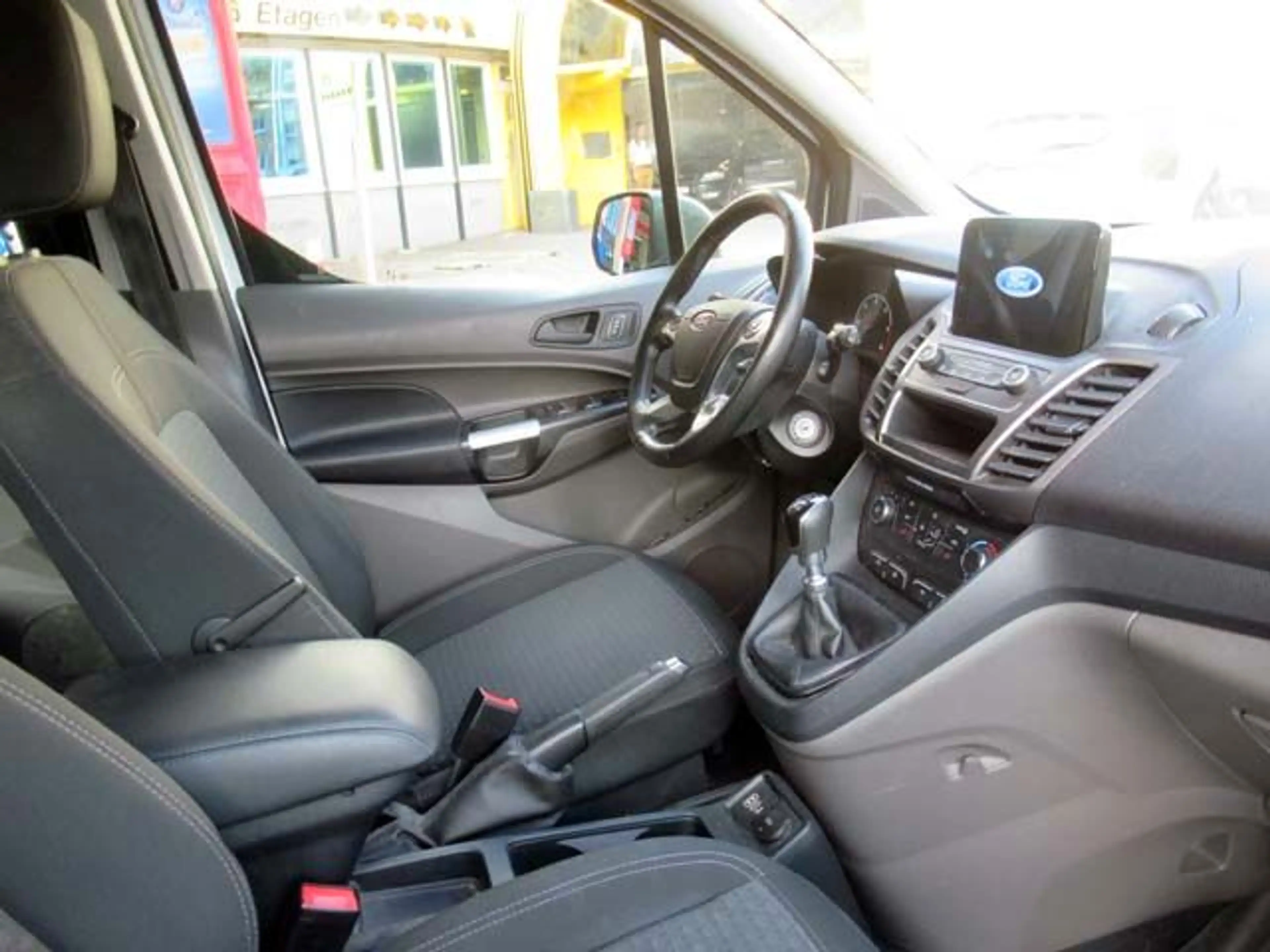 Ford Transit Connect L2 D 5Sitzer T Navi/AHK/Klima/RF — photo 13