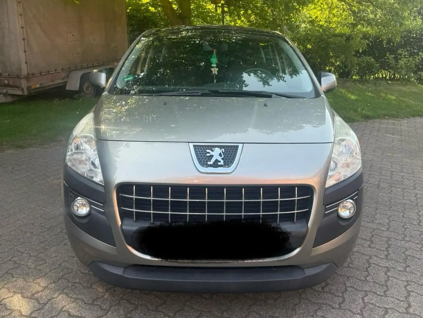 Peugeot 3008 3008 155 THP Premium Grau - 1