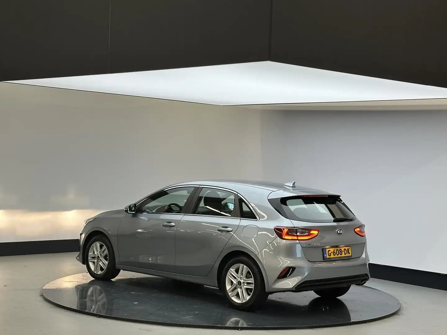 Kia Ceed / cee'd 1.0 T-GDi Comfortline Apple Carplay | Camera | Cli Grijs - 2