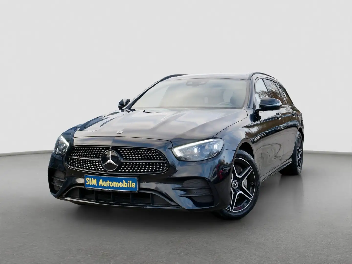 Mercedes-Benz E 300 de AMG Line+Night P.+Distr.+PANO+M-Beam+AHK Schwarz - 1