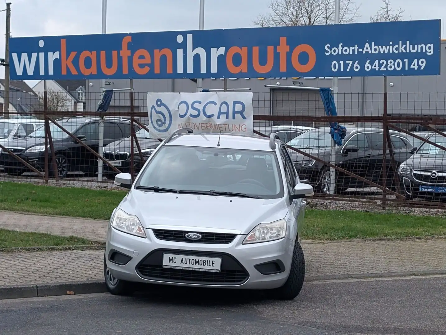 Ford Focus Turnier Style*KLIMA*TEMPOMAT*RADIO-CD*USB Silber - 1