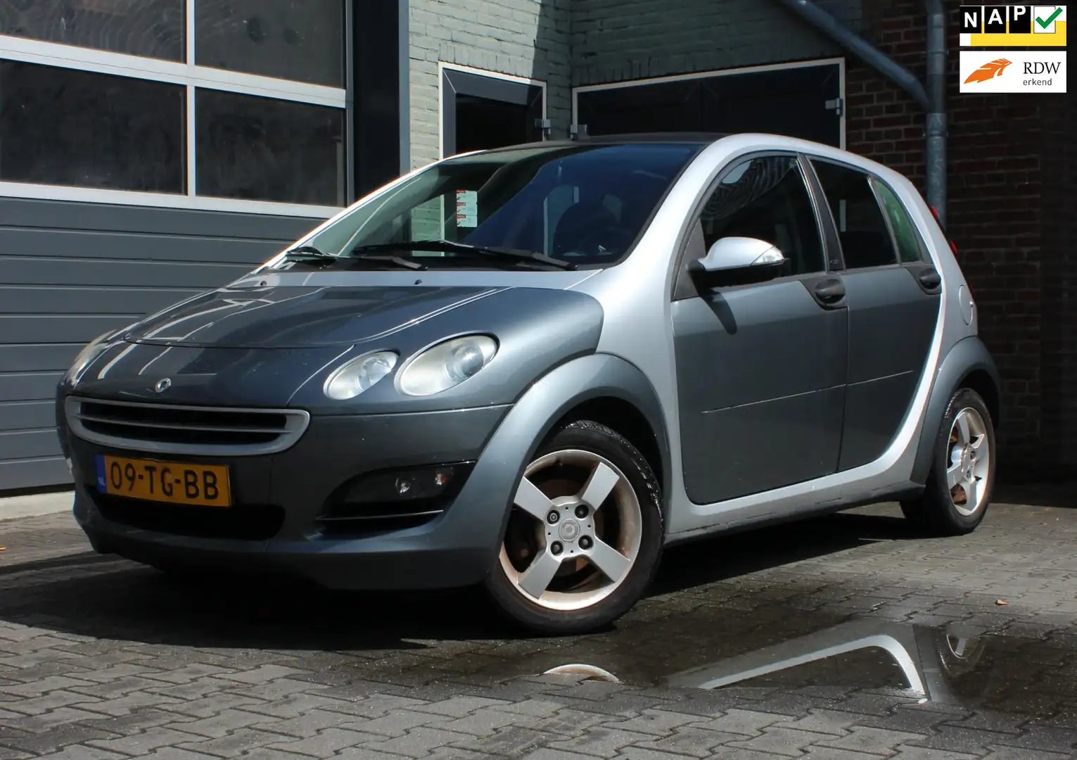 smart forFour 1.1 passion Grijs - 1