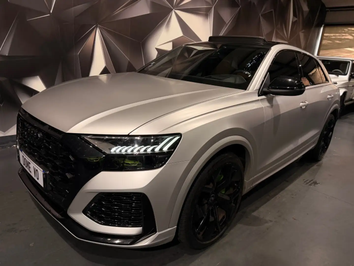 Audi RS Q8 4.0 V8 BITFSI 600CH MHEV QUATTRO TIPTRONIC 8 Schwarz - 2
