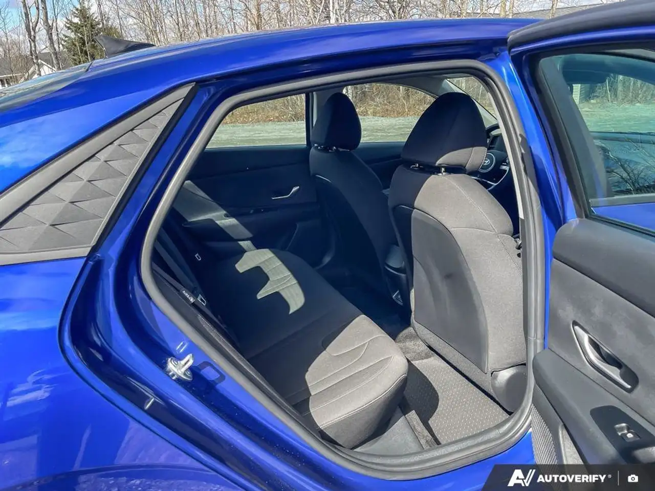 Hyundai ELANTRA снимка Hyundai ELANTRA