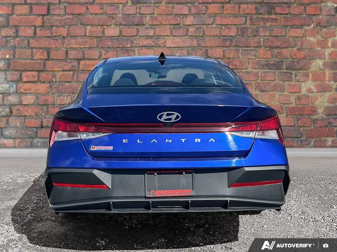 Hyundai ELANTRA снимка Hyundai ELANTRA