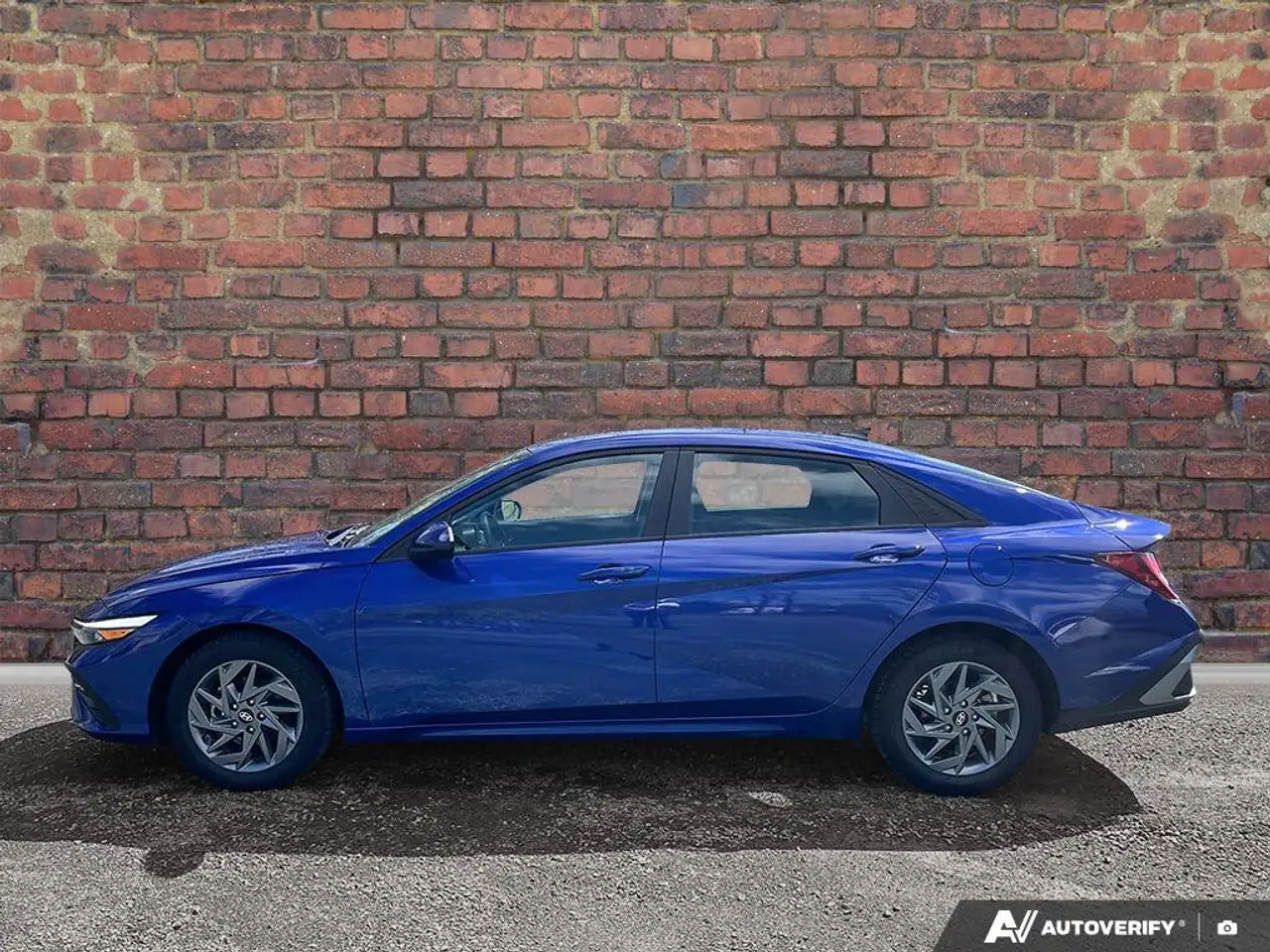 Hyundai ELANTRA снимка Hyundai ELANTRA