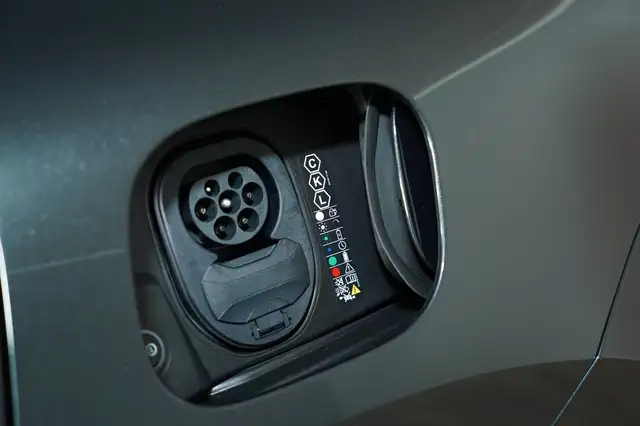 Porsche Macan Turbo Ansicht 7