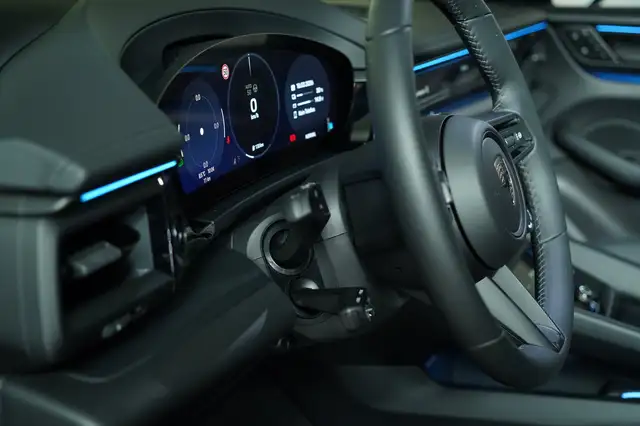 Porsche Macan Turbo Ansicht 20