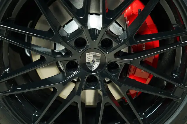 Porsche Macan Turbo Ansicht 8