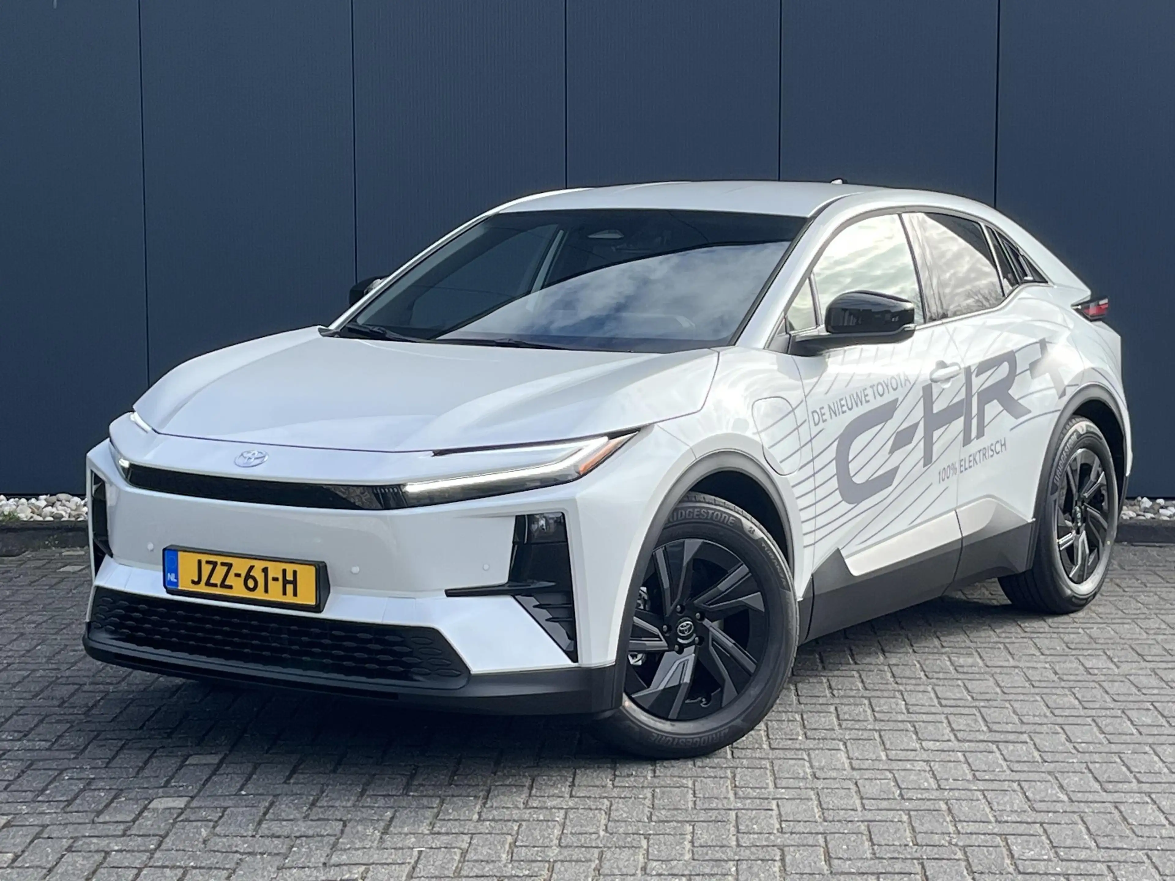Toyota C-HR+ First Edition 77 kWh | Matrix-LED | Elektr. klep | — photo 2