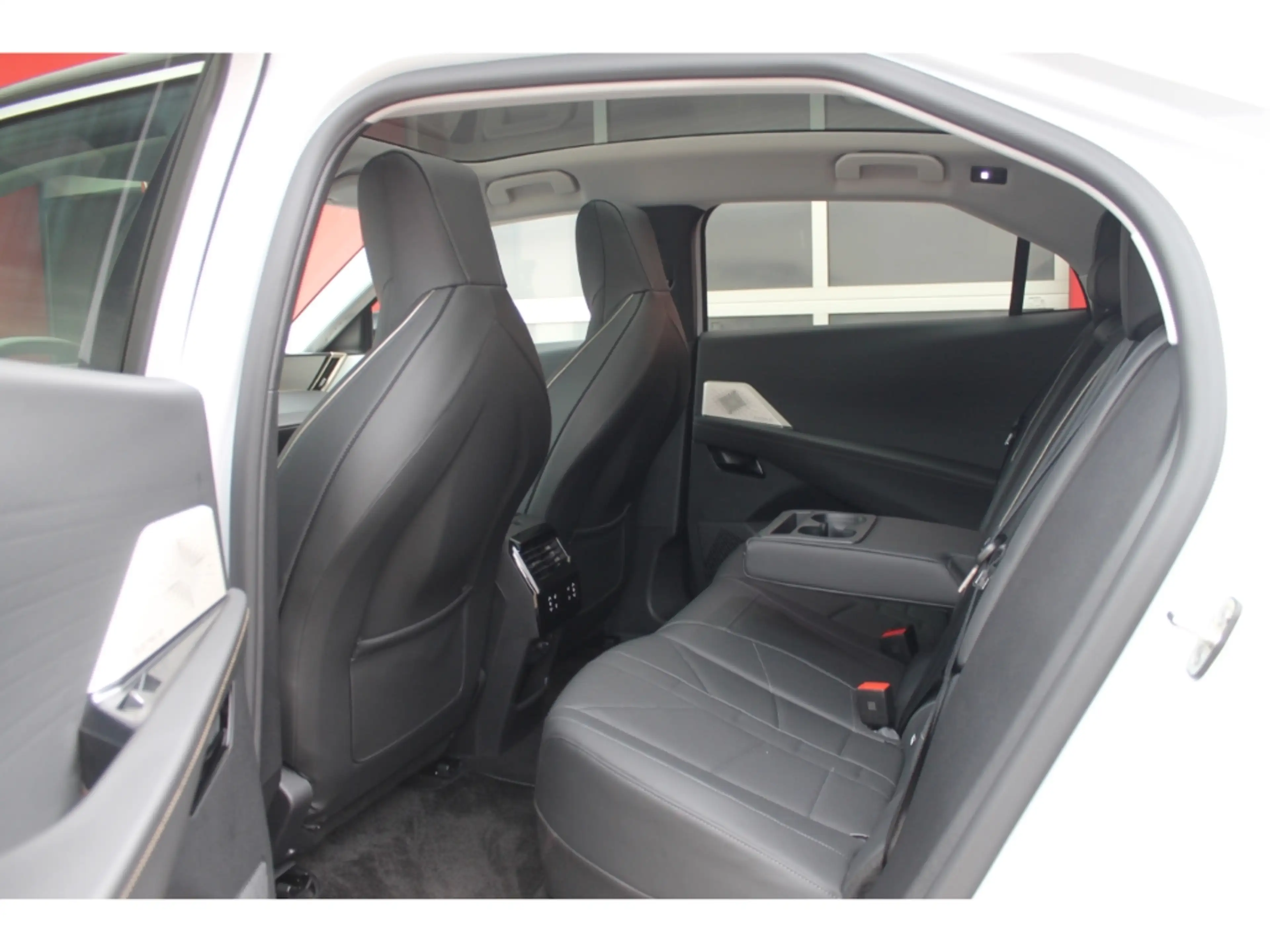 DS Automobiles 245 FWD LongRange Etoile Pano Focal 360 — photo 8