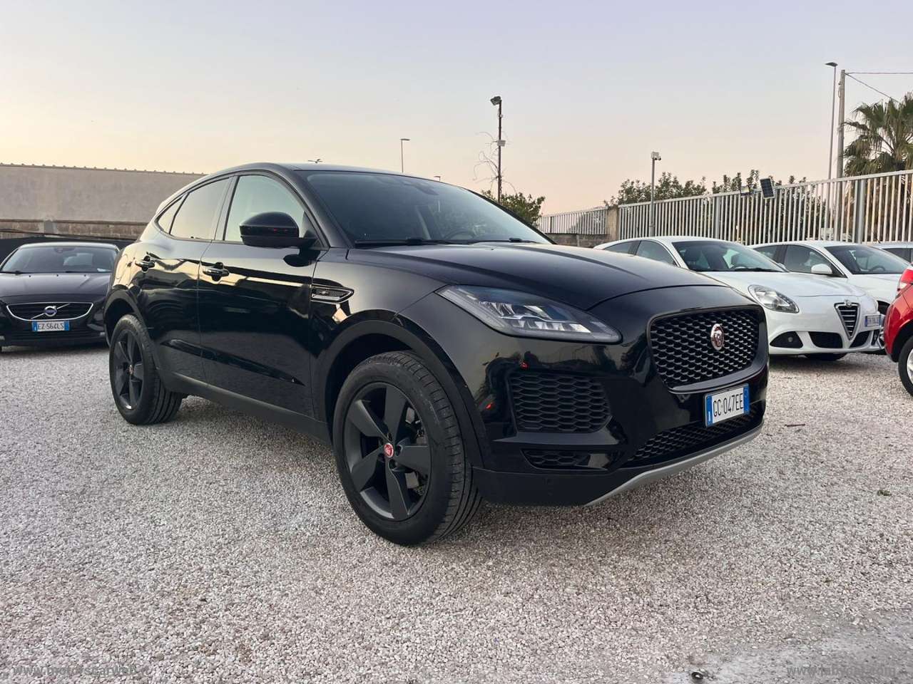 Jaguar E-Pace 2.0D 150CV AWD aut. R-Dynamic S AUTOCARRO