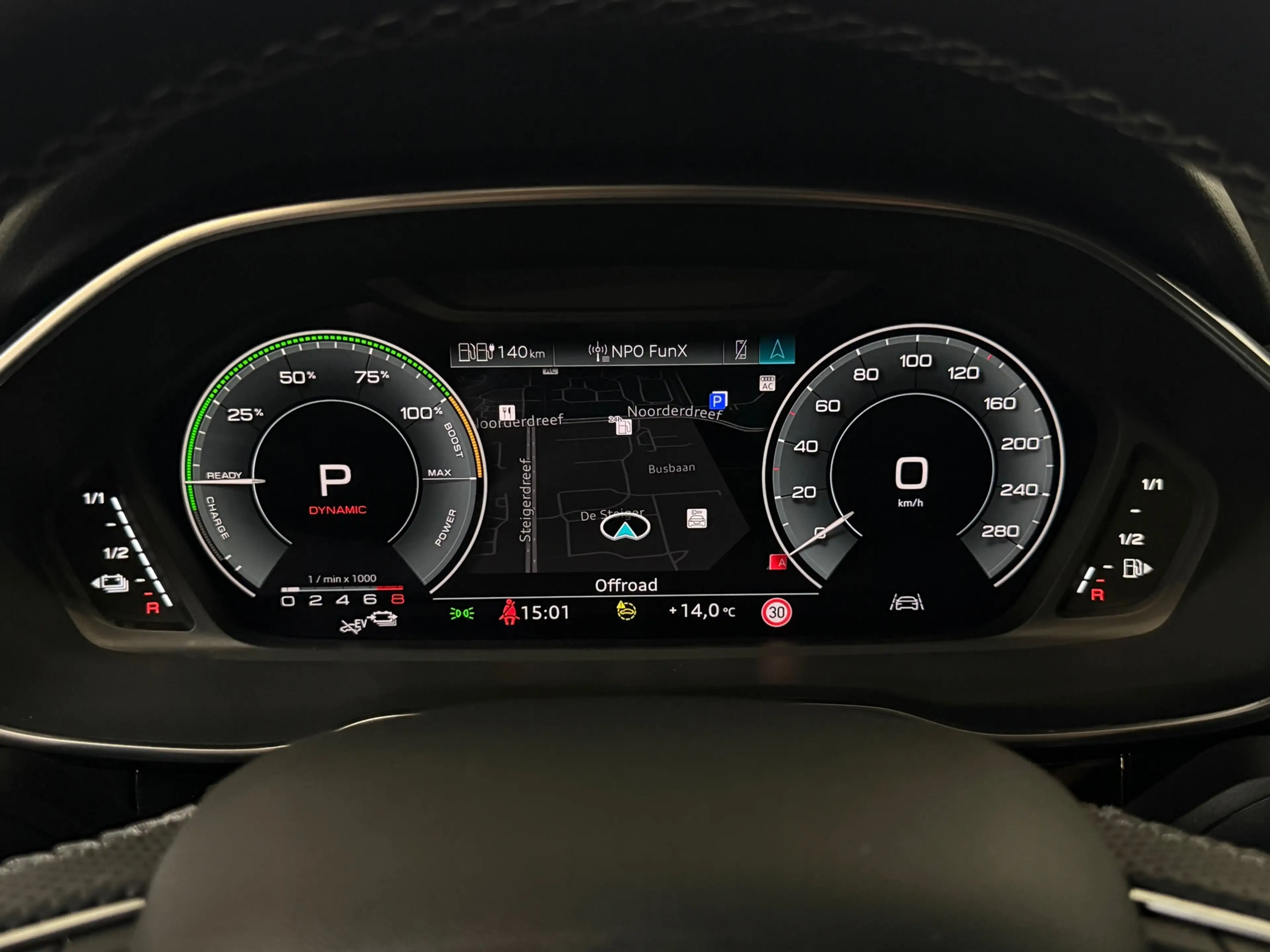 Audi Q3 Sportback 45 TFSI e 3 x S-line Pano Keyless Camera — photo 13