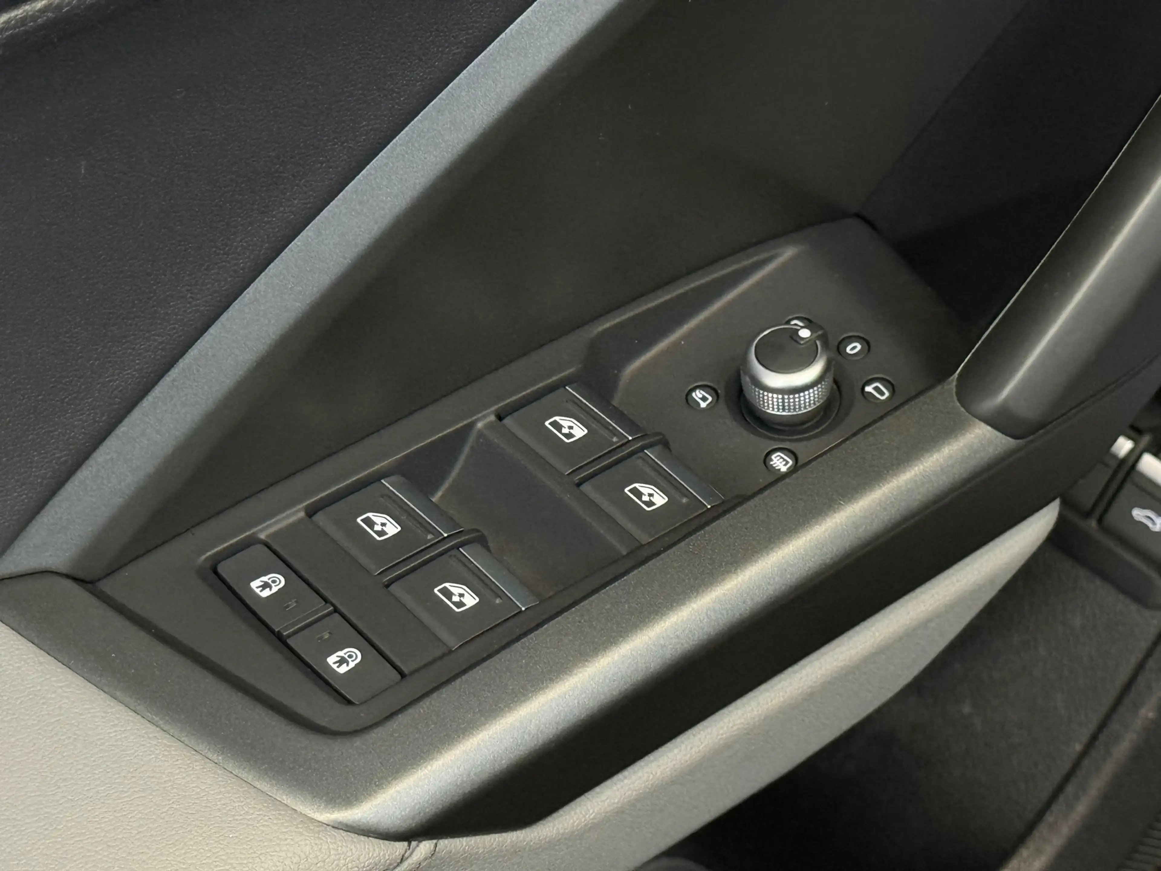 Audi Q3 Sportback 45 TFSI e 3 x S-line Pano Keyless Camera — photo 11