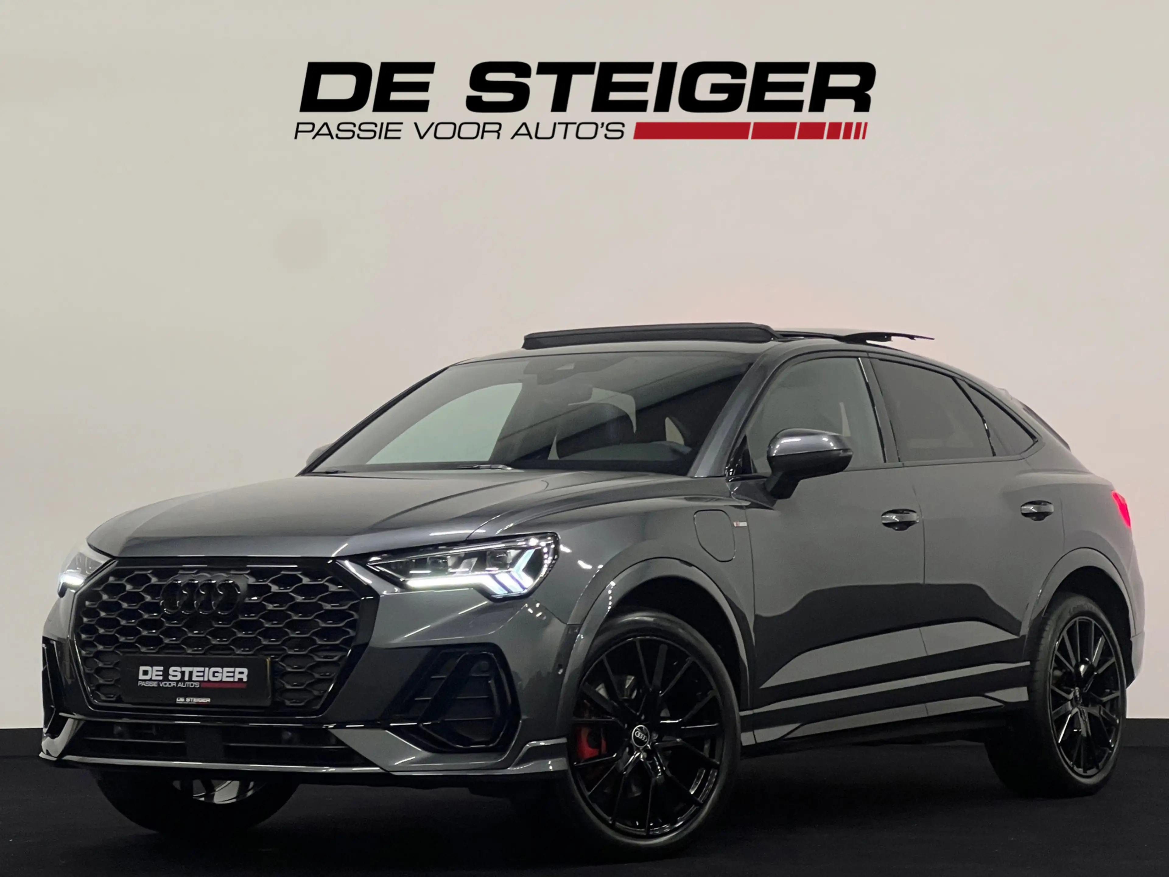 Audi Q3 Sportback 45 TFSI e 3 x S-line Pano Keyless Camera