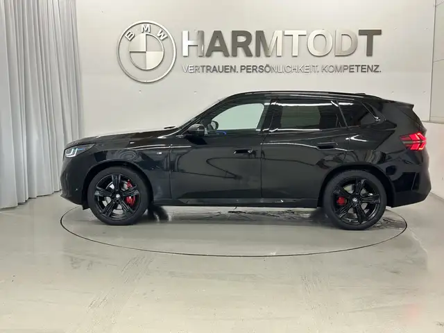 BMW X3 view 4