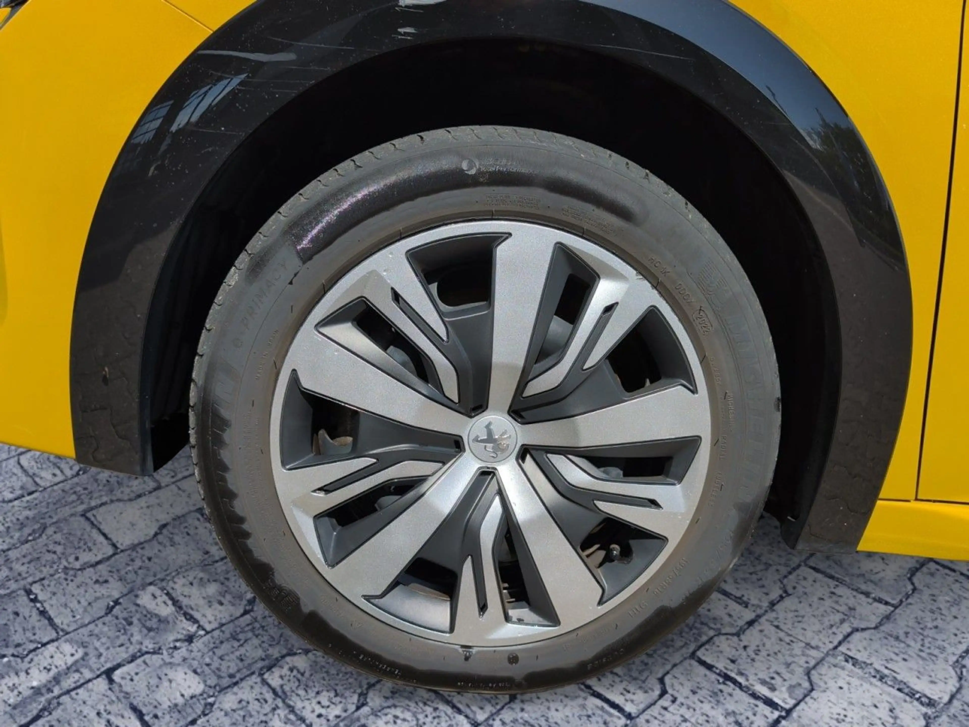 Peugeot 208 -e Active 136 Klimaautomatik+Tempomat+DAB — photo 11