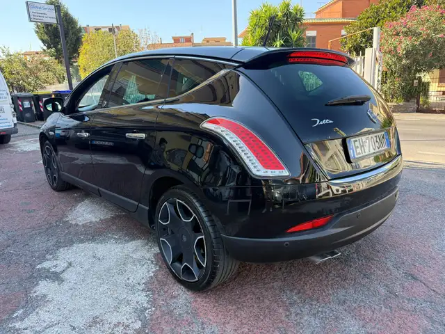 Lancia Delta view 8