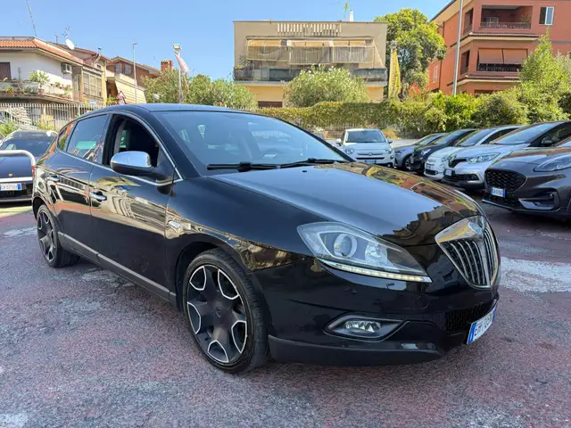 Lancia Delta view 5