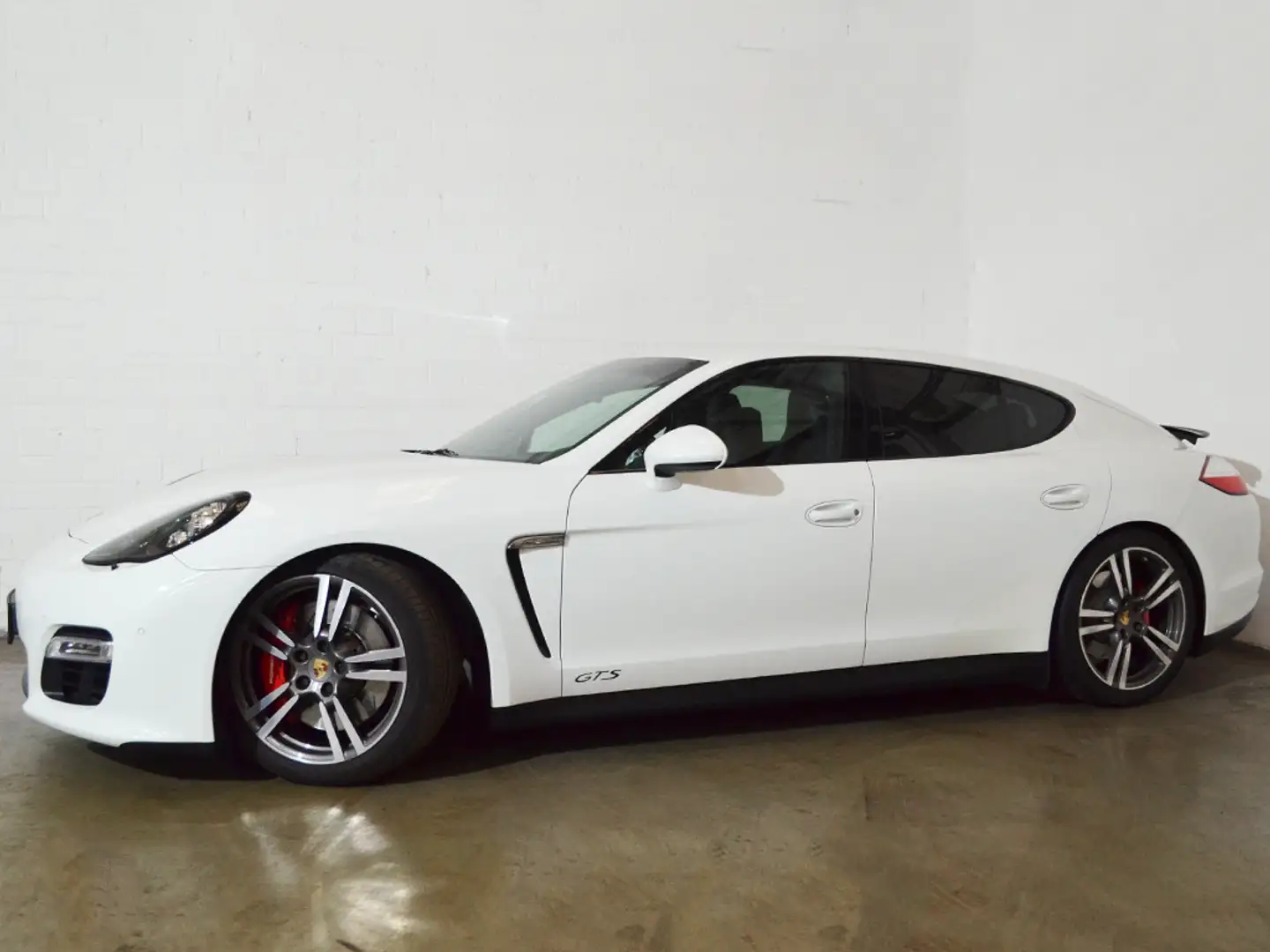 Porsche Panamera GTS *BOSE Sportabgas ApprovedGarantie* Bílá - 2
