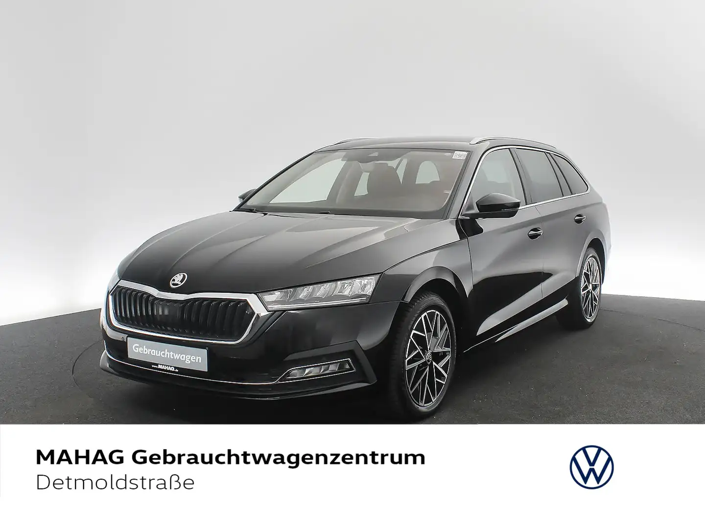 Skoda Octavia Combi 2.0 TDI STYLE Navi LED DSG Schwarz - 1