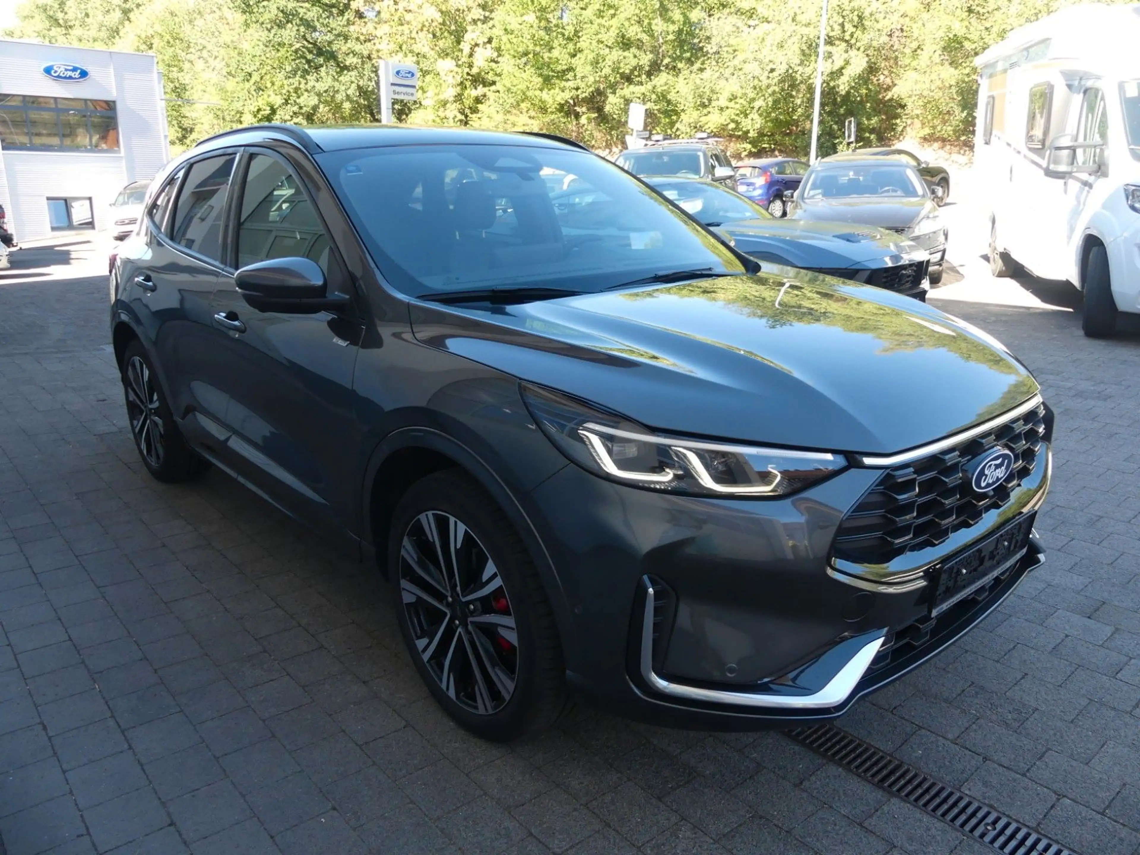 Ford Kuga Plug-In Hybrid ST-Line X — photo 5