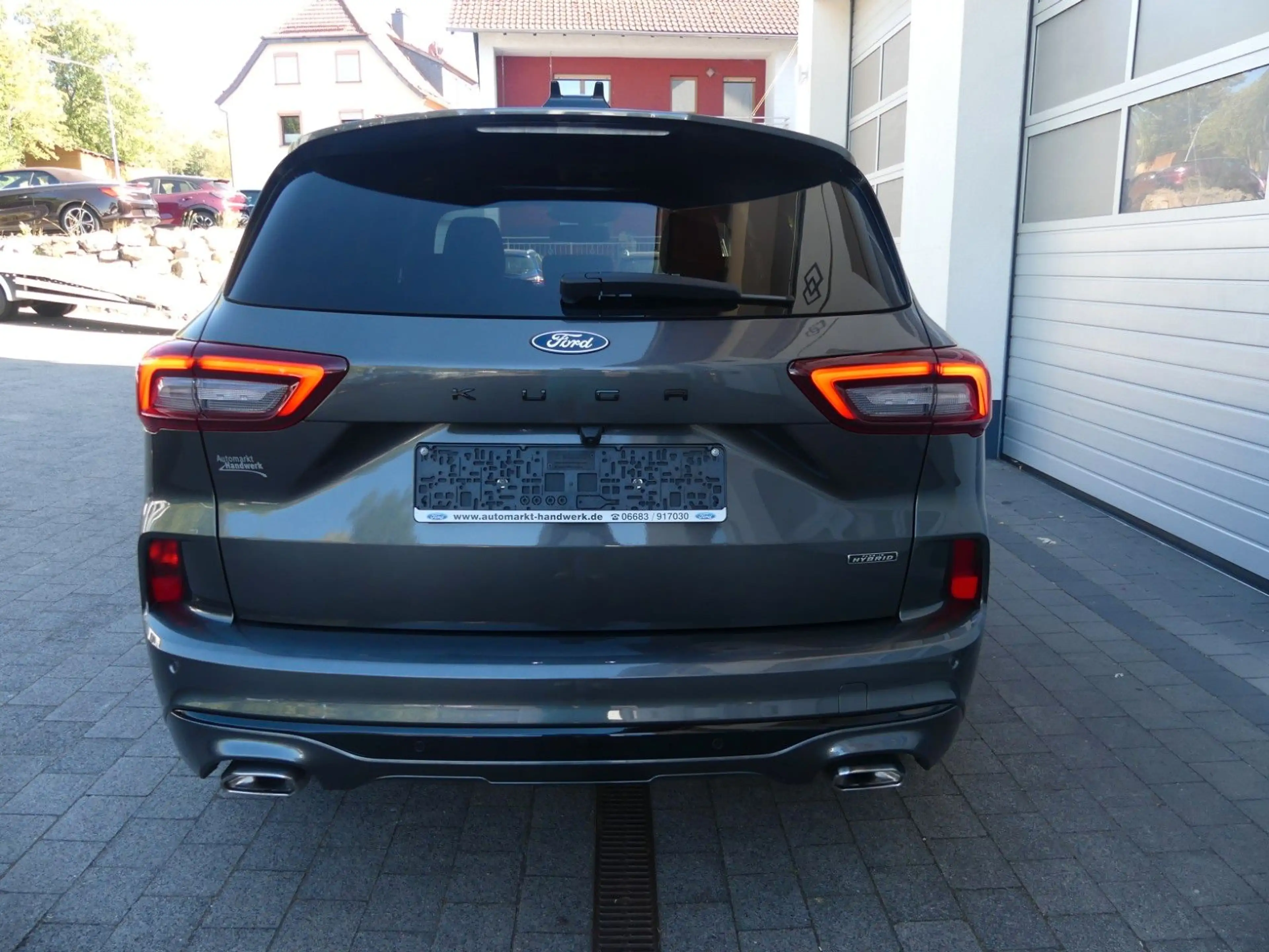 Ford Kuga Plug-In Hybrid ST-Line X — photo 7