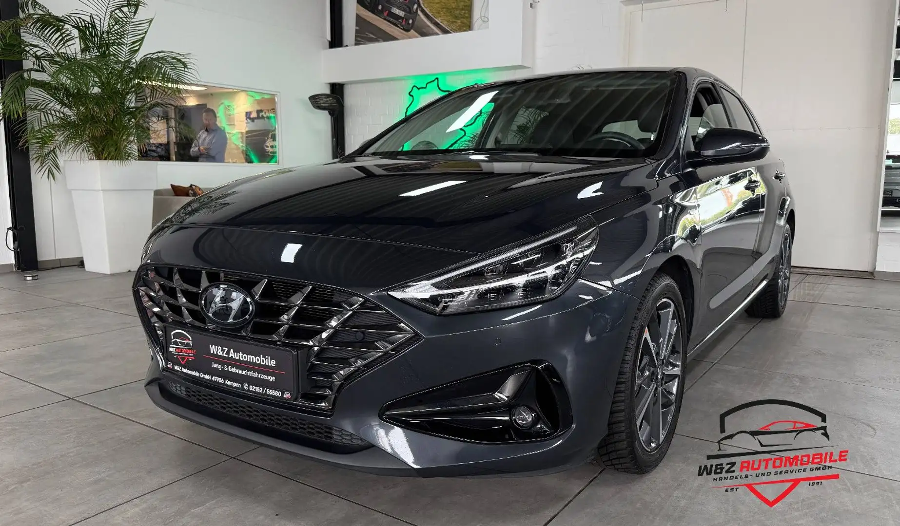 Hyundai i30 1.5 T-GDI Trend DCT +Navi+SHZ+LED+Kamera+ Grau - 1
