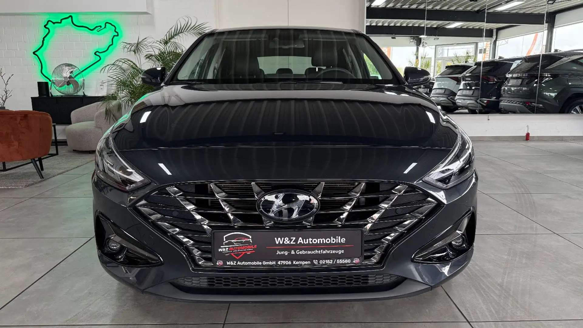 Hyundai i30 1.5 T-GDI Trend DCT +Navi+SHZ+LED+Kamera+ Grau - 2