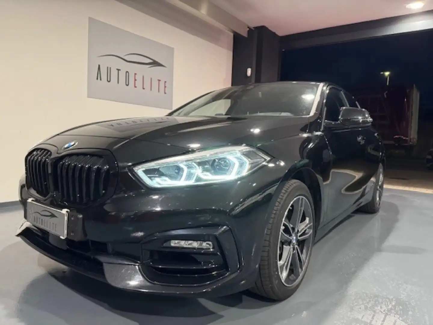 BMW 116 i 5p.SPORT+BLACK PACK Noir - 1