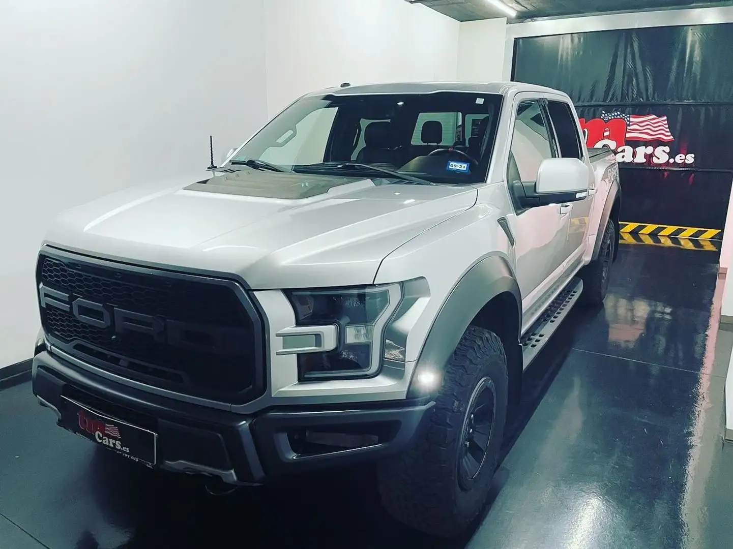 Ford F 150 RAPTOR 802-A - 2