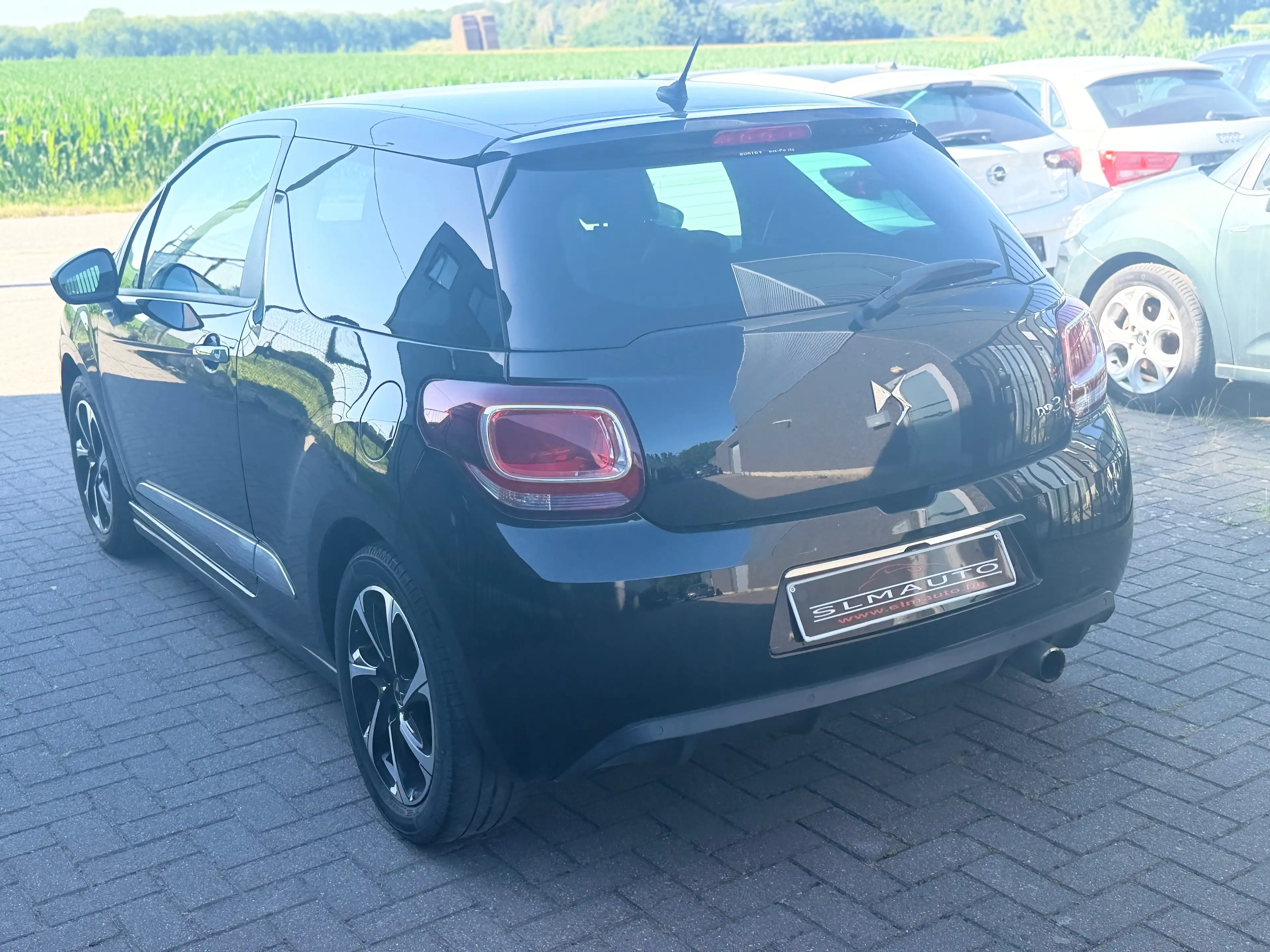DS Automobiles DS 3 DS 3 1.2i PureTech Inès de la Fressange — photo 5
