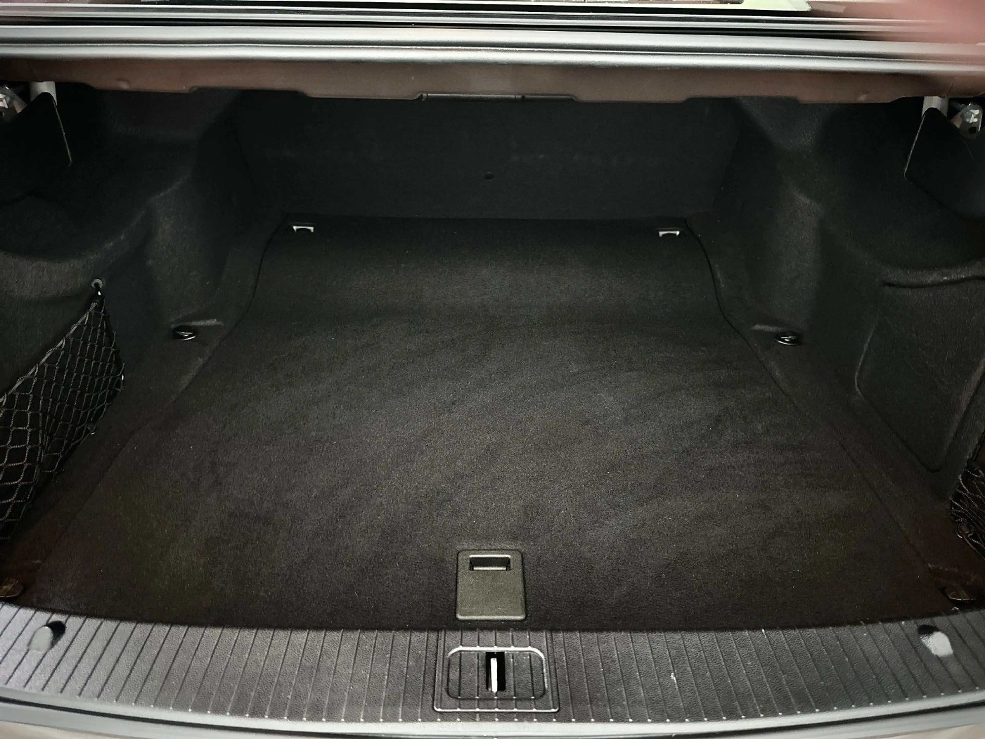 Mercedes-Benz E 350 AirMatic*Elegance*Distro+*TotwASS*Keyless* — photo 7