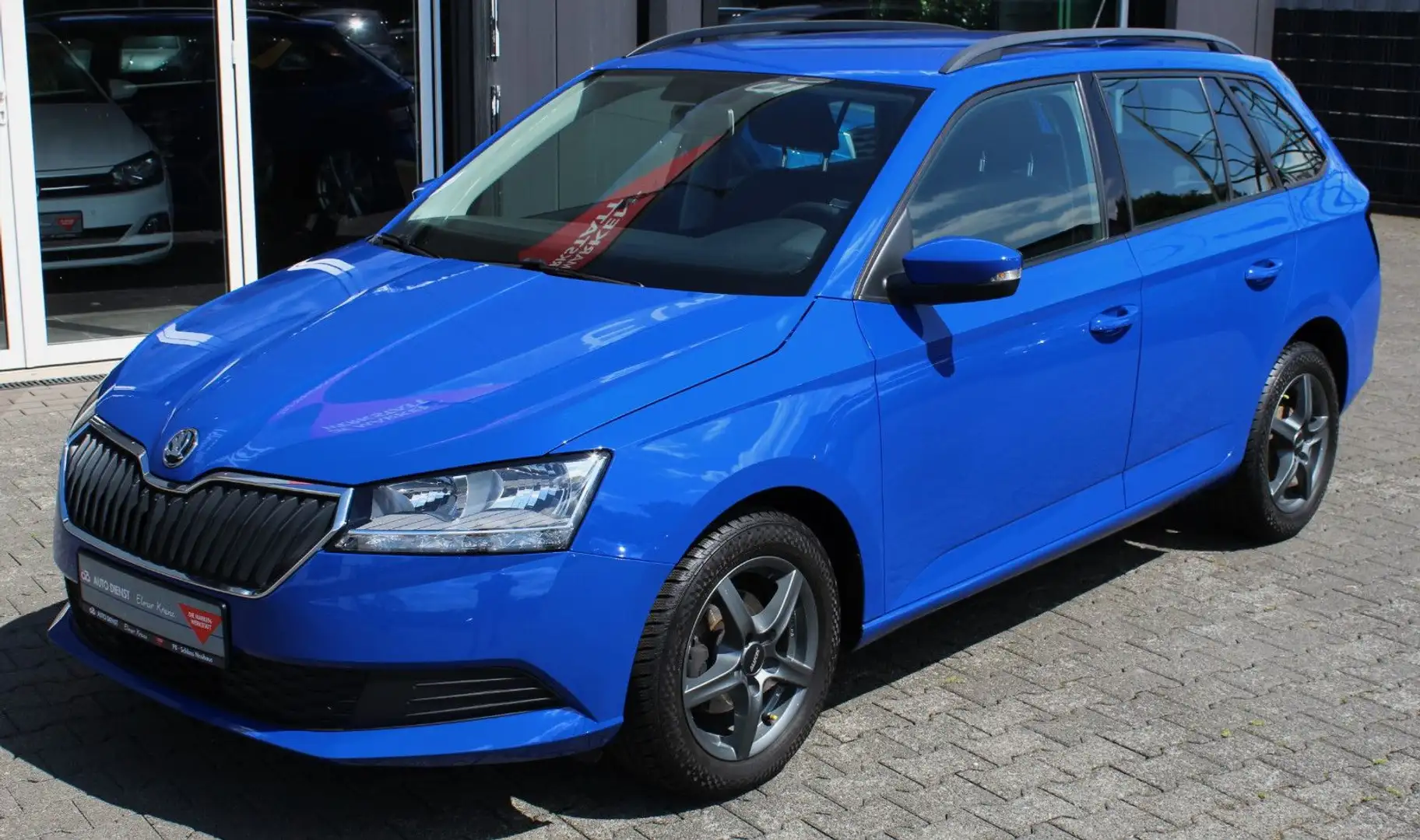 Skoda Fabia Combi Active, 1,0 TSI 70KW/95PS Blauw - 2