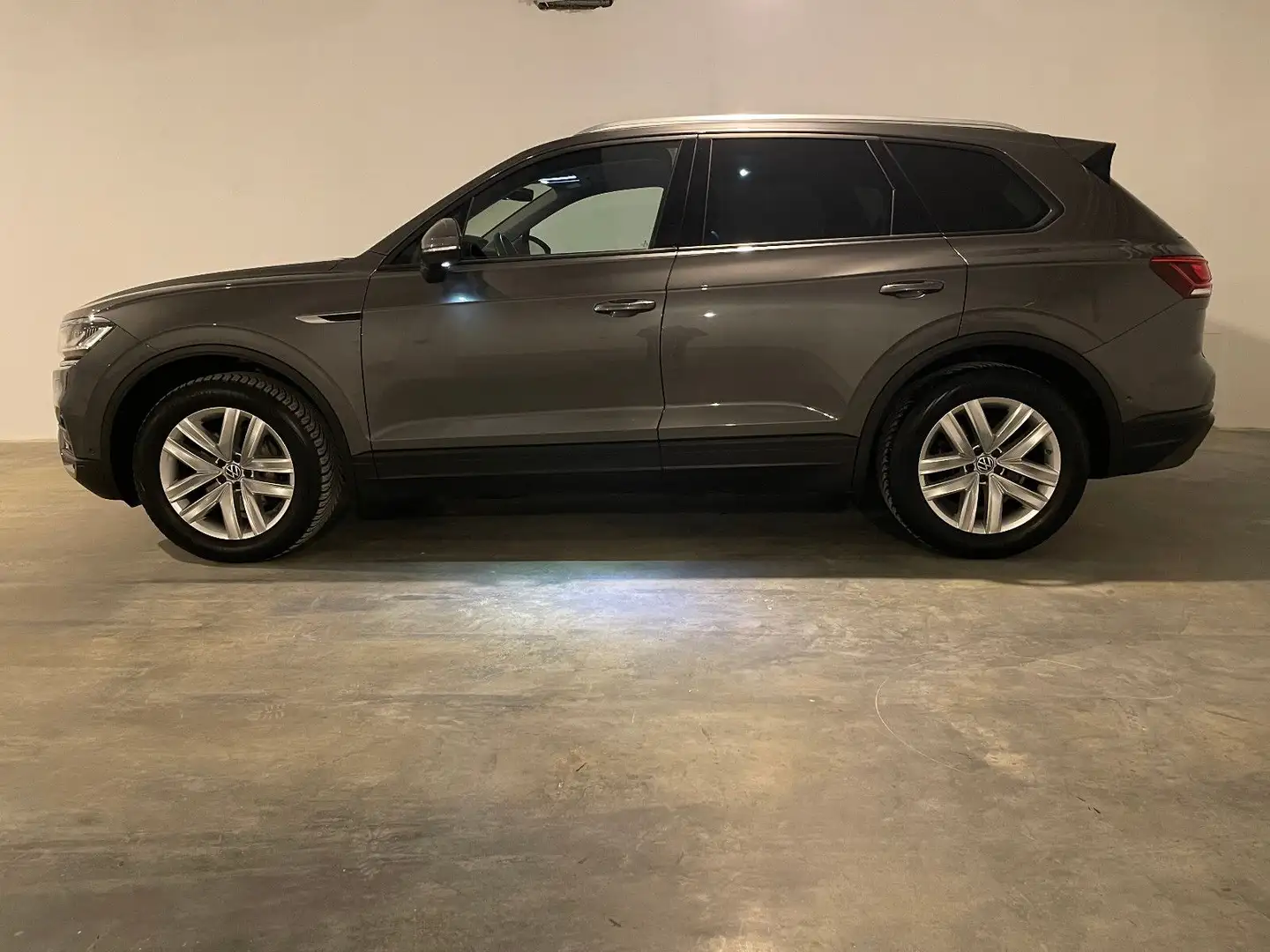 Volkswagen Touareg Luftfeder AHK Voll-LEDER 4ZonenClima IVC Grau - 2