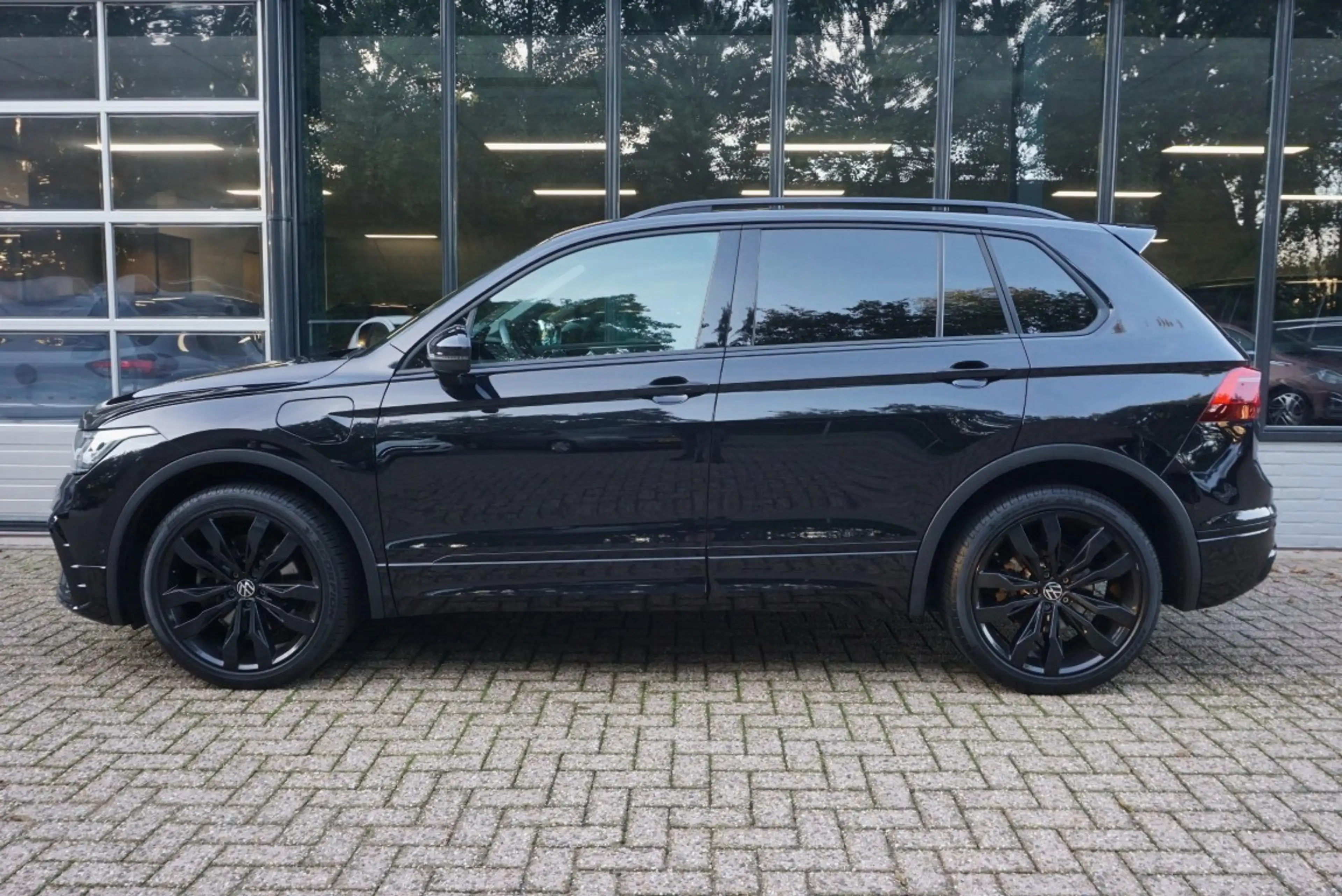 Volkswagen Tiguan 1.4 TSI eHybrid R-Line Business+ Trekhaak/Camera! — photo 4